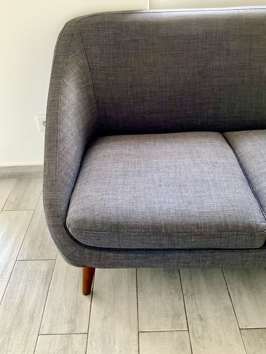 Sofá 3 lugares estilo vintage em otimo estado