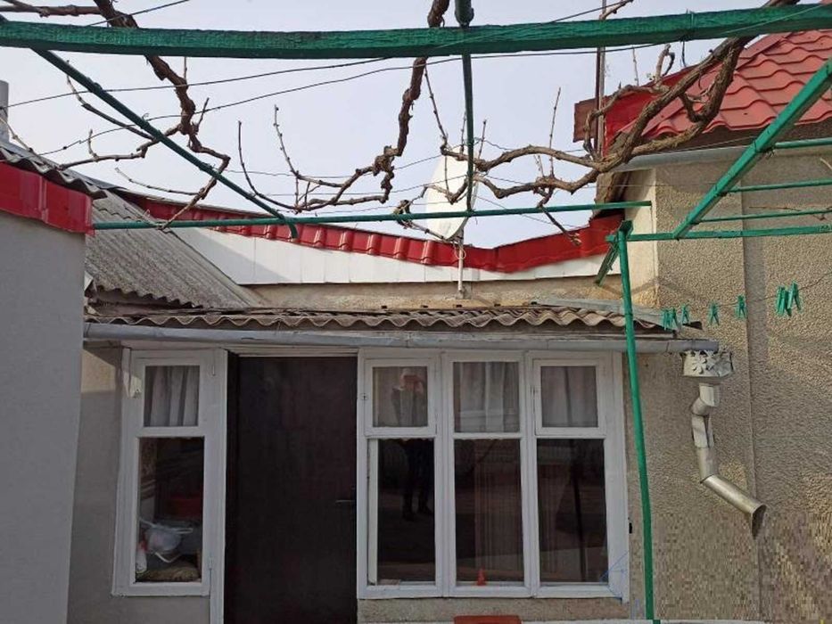 Продам просторий дом у с. Буялик площею 92 кв.м.  Одесская  обл.  р9