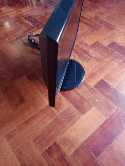 Monitor ASUS 19"