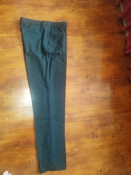 Нові класичні чорні брюки H&M, з біркою