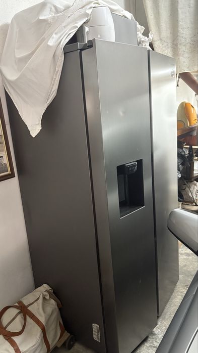 Maquina de lavar e frigorifico