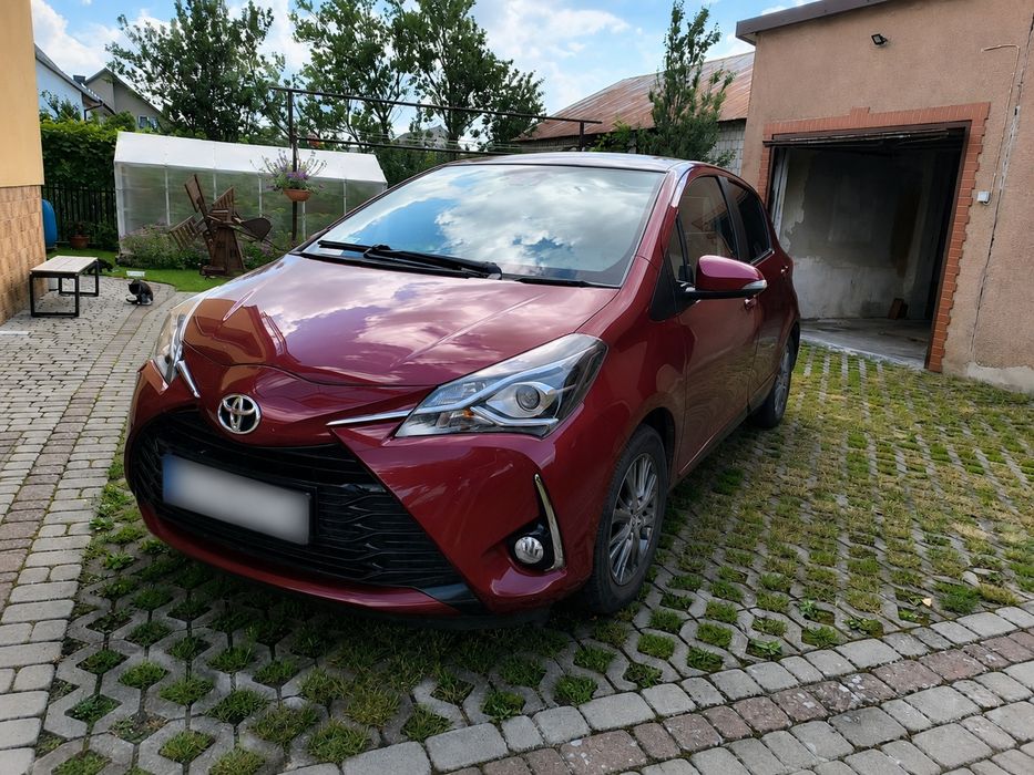 Sprzedam Toyotę Yaris 1.5 automat 2017!!!