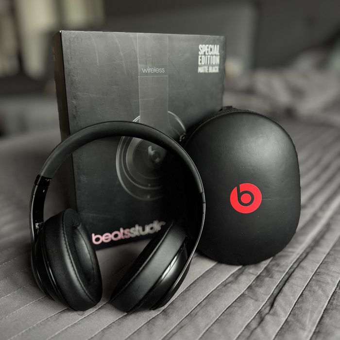 Beats by Dr. Dre Studio 2