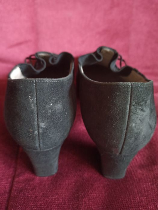Czarne czółenka skóra zamsz, długość 24cm