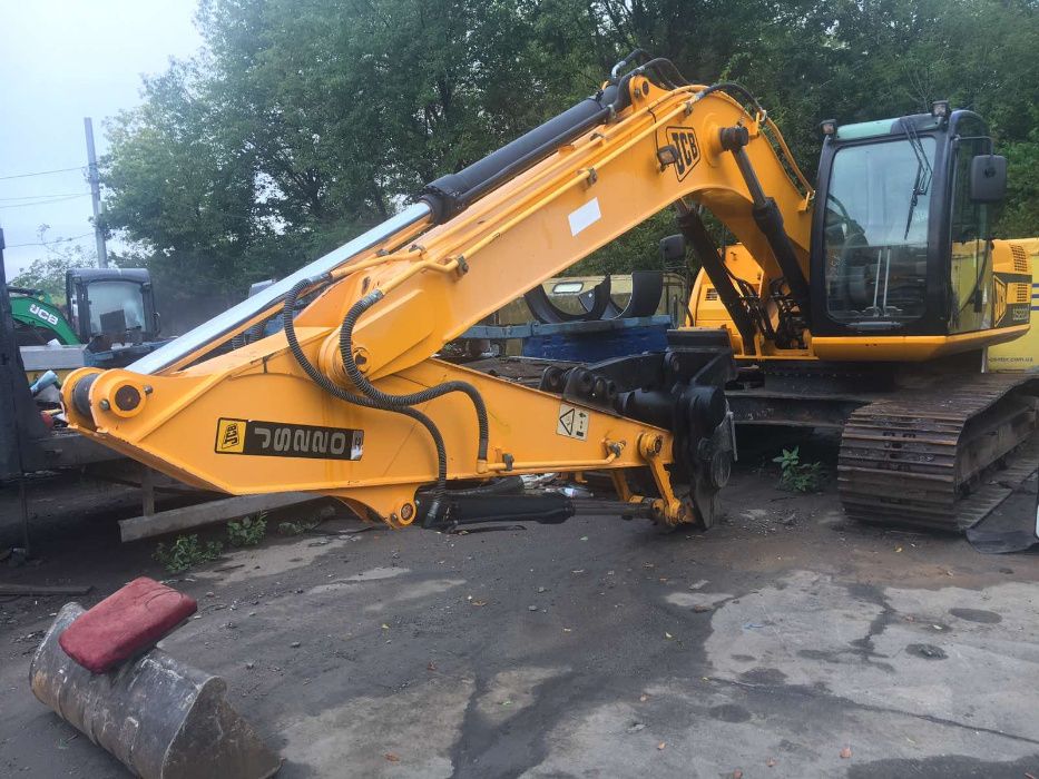 Экскаватор JCB 220.Гусеничный экскаватор.Гусеничний екскаватор