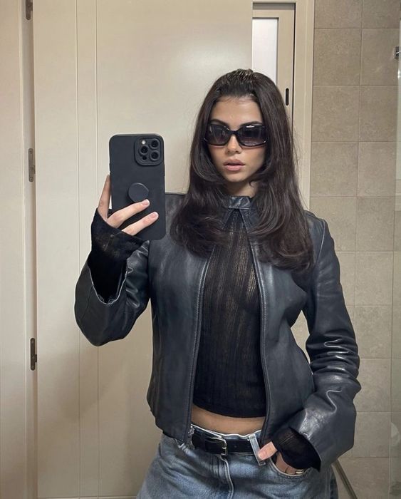 Приталенная кожанка