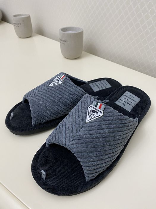 Чоловічі тапочки з відкритими пальцями Home Story,сині та сірі.
