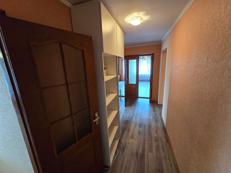 Здається 3-кварт по вул.Волошкові в р-ні Олієжир комбінат,читайте опис