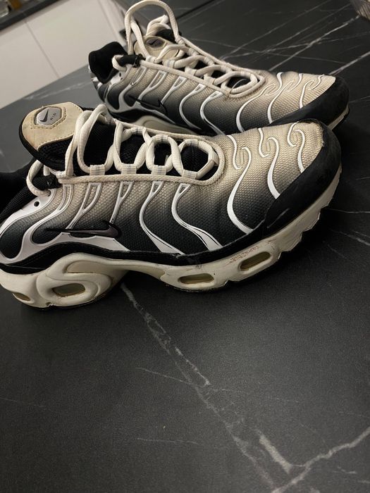 Продам кросівки Nike Air Tn б/у