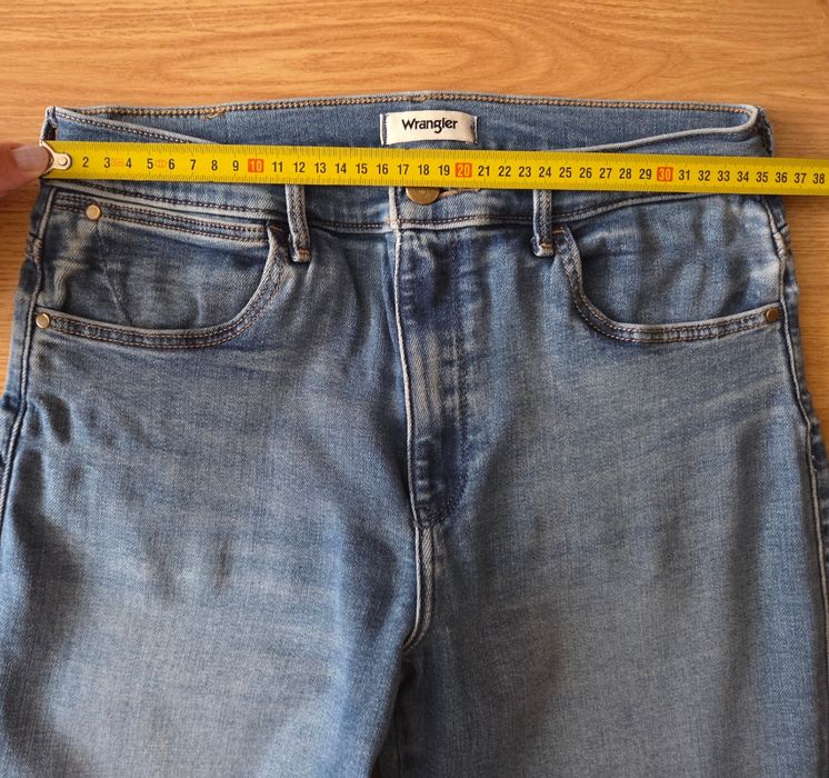 Dżinsy Wrangler SLIM W29 L32
