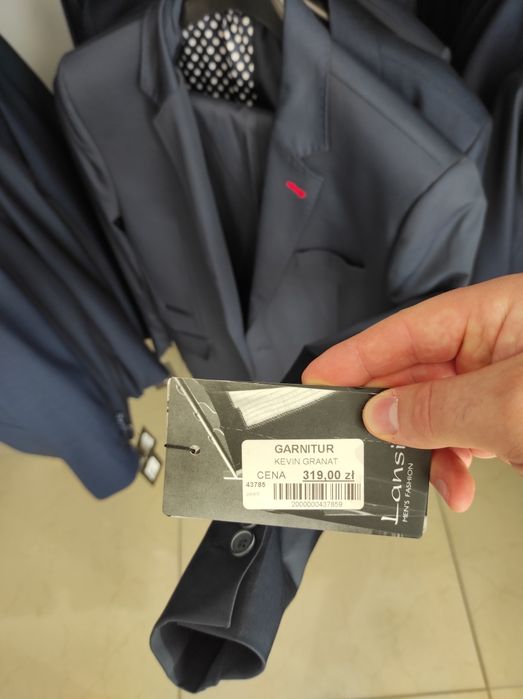 Garnitur męski granatowy