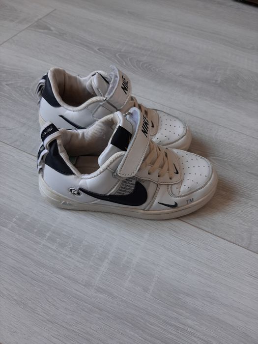 Кросівки дитячі спортивні