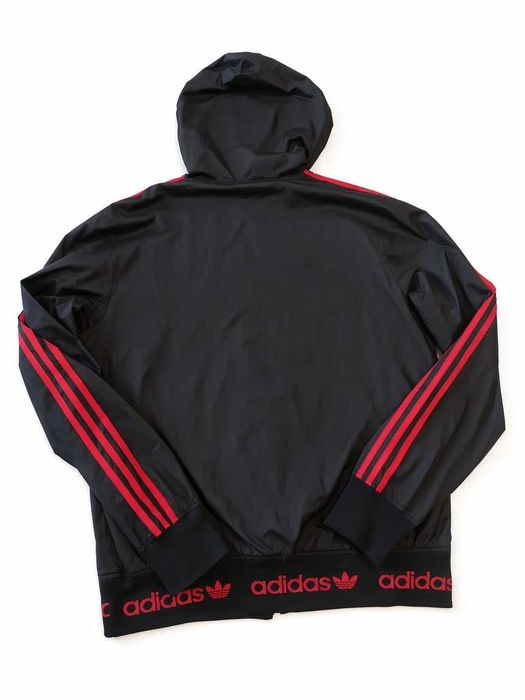 НОВАЯ !  Ветровка Adidas, винтажная. Нейлон с сеткой