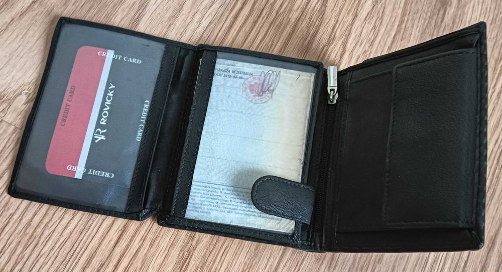 Nowoczesny portfel męski Rovicky ze skóry naturalnej+brelok, pudełko.