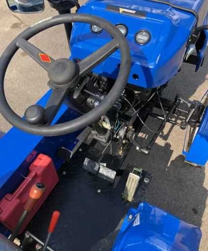 Трактор KENTAVR 160B