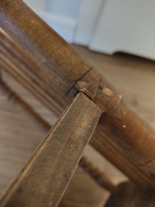 Piękny drewniany bujak dla dziecka