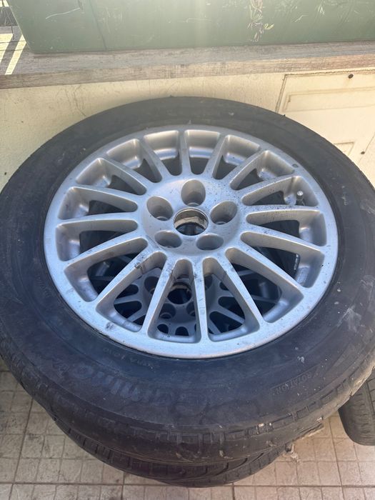 Jantes 16 com pneus 225/55/ZR16