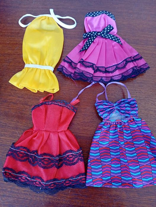 Lote de roupas boneca Barbie vintage