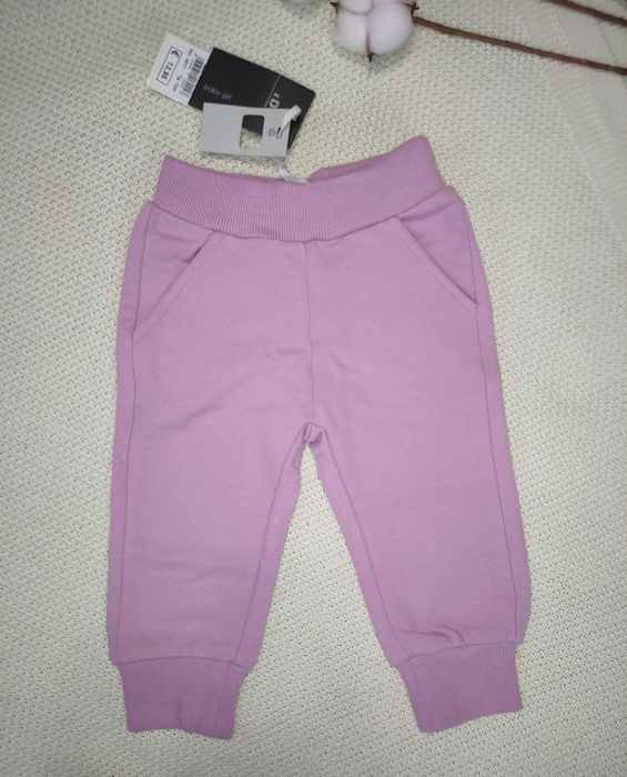 Теплий весняний костюм ,кофта - пальто та штани для дівчинки 74-80 см