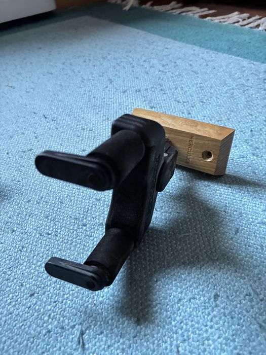 Hercules Guitar Wall Mount435731198096199682