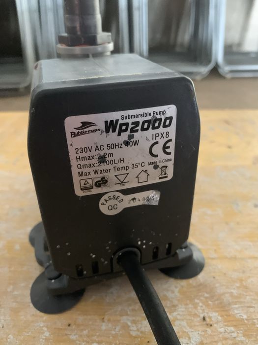 Vario material para agua salgada