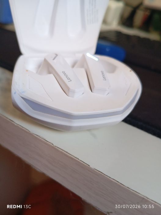Airpods que brilham (Lenovo)