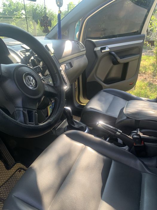 Продаю власний автомобіль