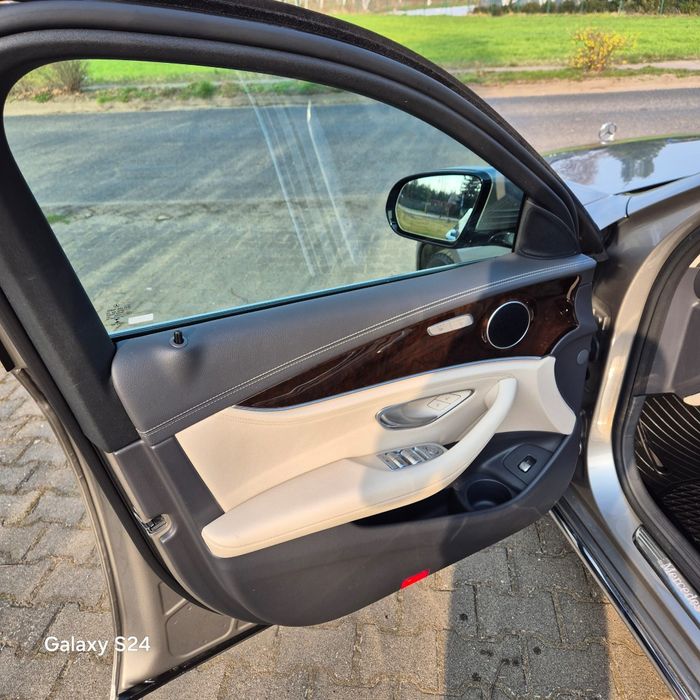 Mercedes E300D 265km diesel 2022r wynajem