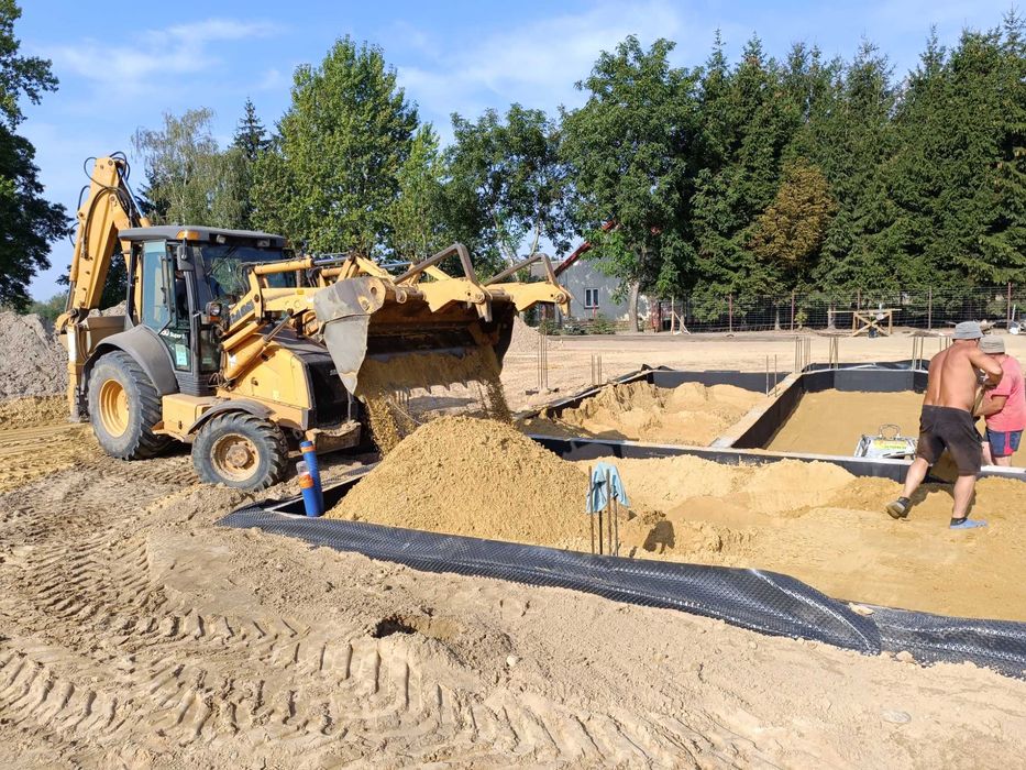 Usługi koparką - wykopy. Transport piach ziemia gruz