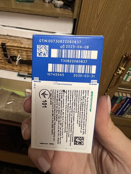 Контактные линзы Air Optix Astigmatism