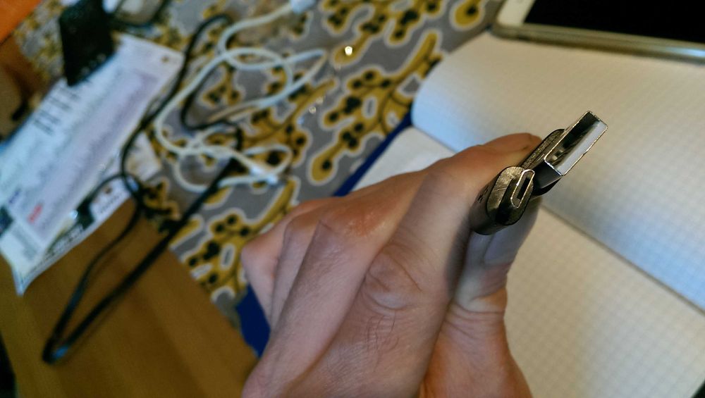 Przewód USB męski- micro USB męski, 29 cm;