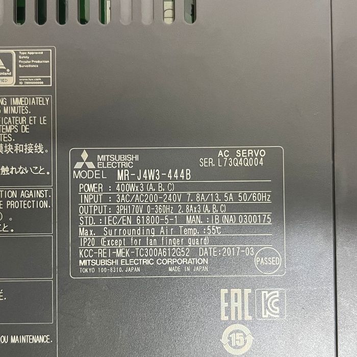 Serwowzmacniacz Mitsubishi MR-J4W3-444B 3x400W | SSCNET III/H