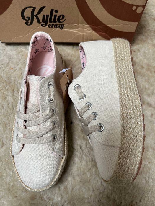 espadryle trampki Kylie Crazy roz 32/ 20 cm beżowe sznurowane
