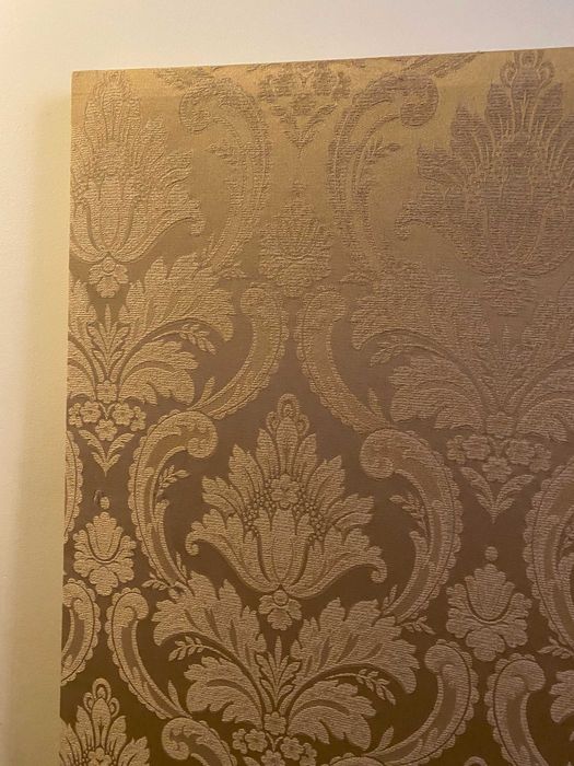 Paineis/telas em adamascado amarelo dourado