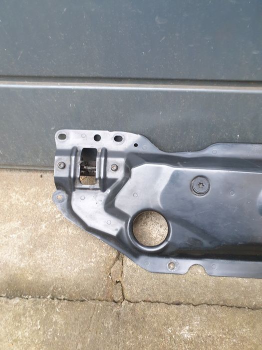 Wzmocnienie pasa przedniego BMW E60 E61  ładne