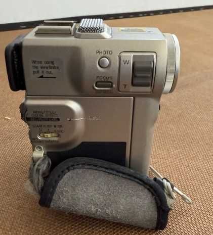 Câmara Sony DCR-PCR MiniDV