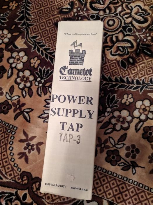Дистрибьютор питания Camelot Technology Tap 
3