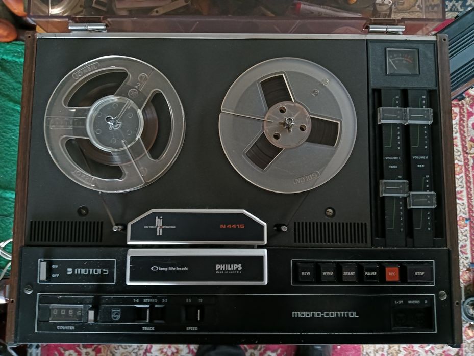 Magnetofon szpulowy Philips N44 15