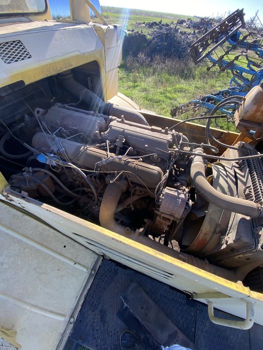 Кировець К-701 і Деметра