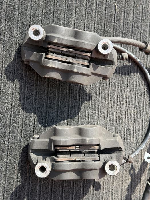 Супорта подножка Suzuki GSXR 1000 K7 K8