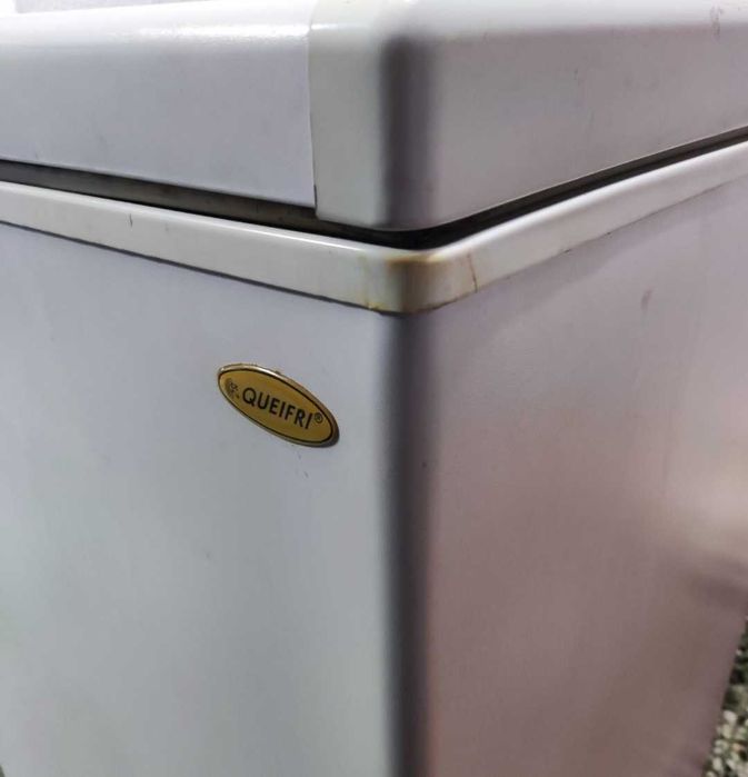 Arca congeladora QueiFri Modelo 1018