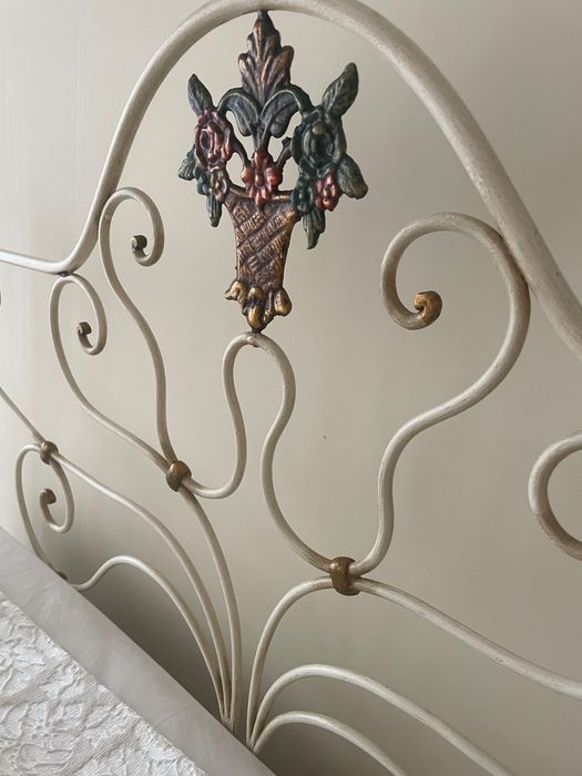 Cama ferro antiga restaurada
