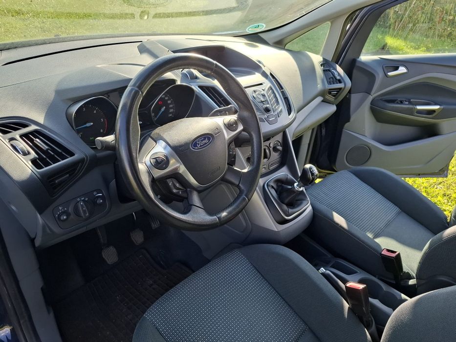 Ford grand c max.sprowadzony w super stanie.