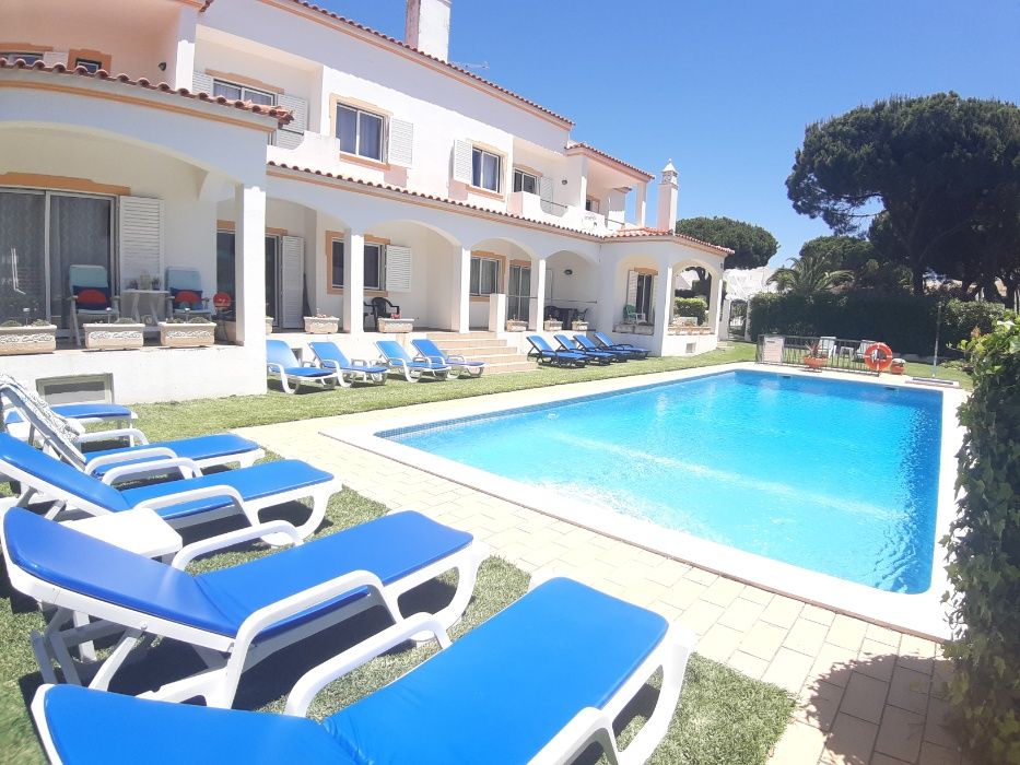Fantástica vivenda c/ piscina na praia da Falésia Albufeira .