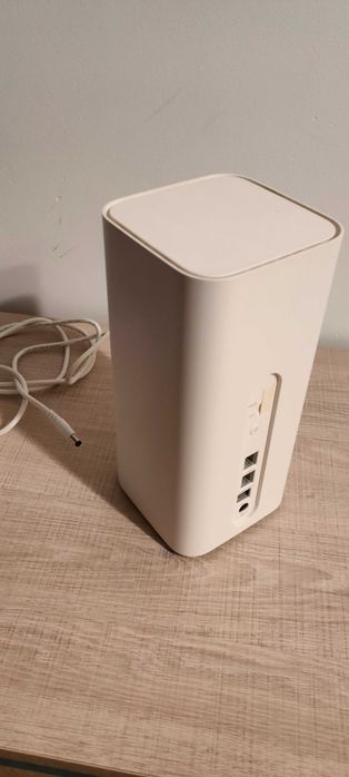 Router Huawei B818-263 z anteną LTE 4G MIMO