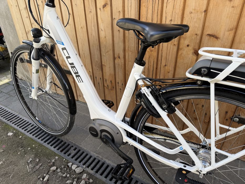 Rower Elektryczny CUBE TRAVEL Gazelle Bosch Active Line damski S 46 H