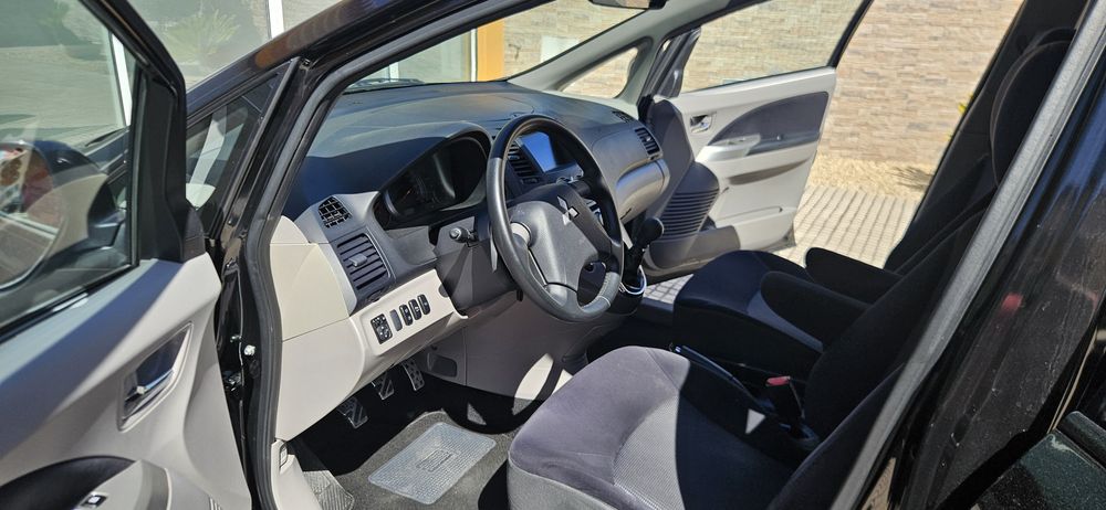 Carrinha mitsubishi grandis 2.0