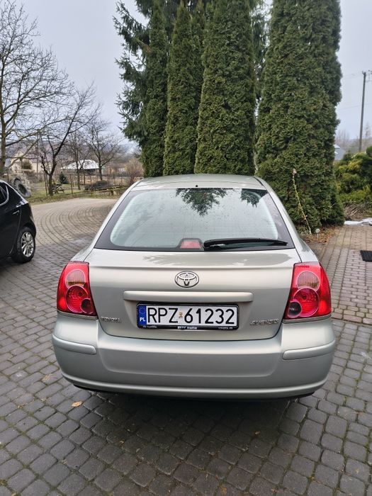 Toyota Avensis t25