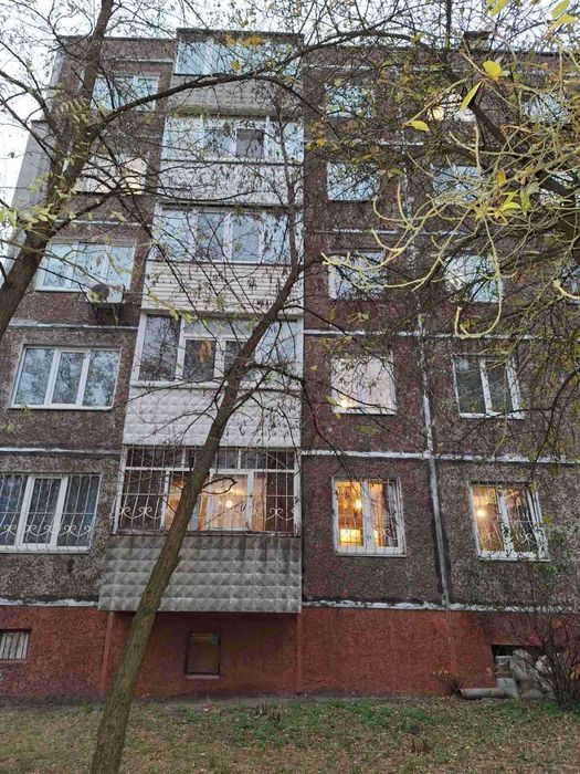 Продам 4 кімнатну квартиру.