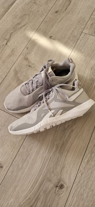 Reebok buty sportowe treningowe lekkie z siatki na siłownię